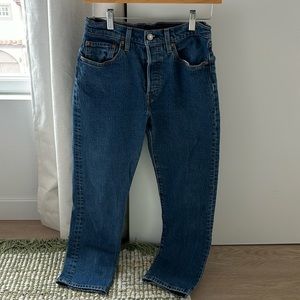 Levi’s 501 Mid-Rise Straight-Leg Jeans